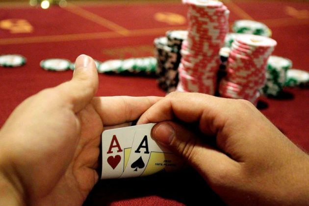 Top para vs raise na turnie – jak się zachować?