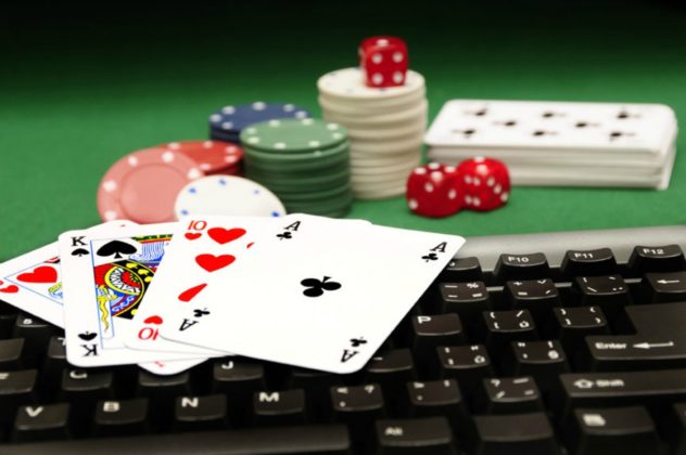 Badacze z Harvardu udowadniają, że poker w internecie nie uzależnia
