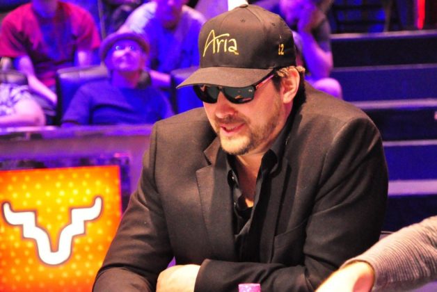 Phil Hellmuth zagra w domowej grze z miliarderami!