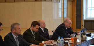 Jarosław Neneman o nowelizacji ustawy hazardowej Jarosław Neneman na posiedzeniu komisji