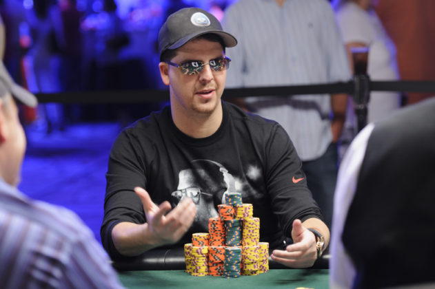 Noah Schwartz prowadzi w WPT Alpha8 Las Vegas