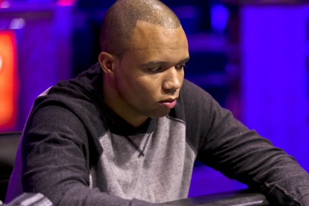 Phil Ivey przegrał w grudniu ponad 500.000$