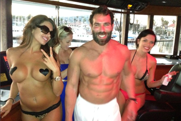 Dan Bilzerian uniknie więzienia