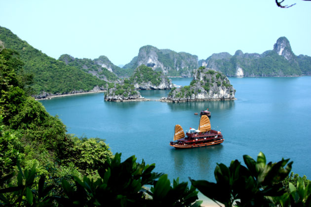 Ha Long Bay