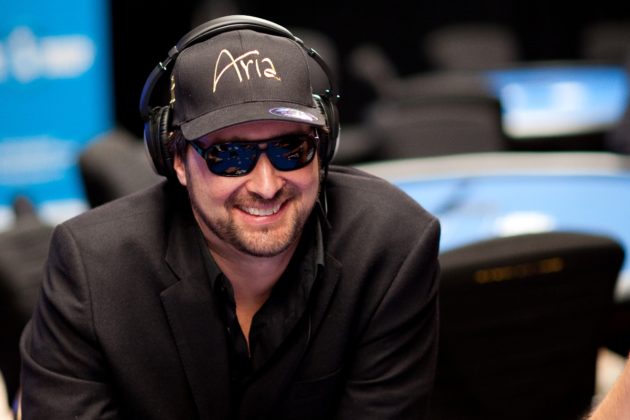 Phil Hellmuth i jego syn grają w tym samym turnieju