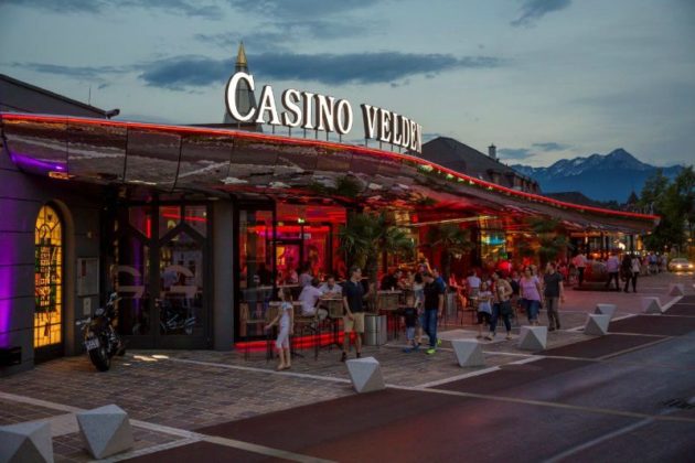 Polacy walczą w Main Event festiwalu Poker EM