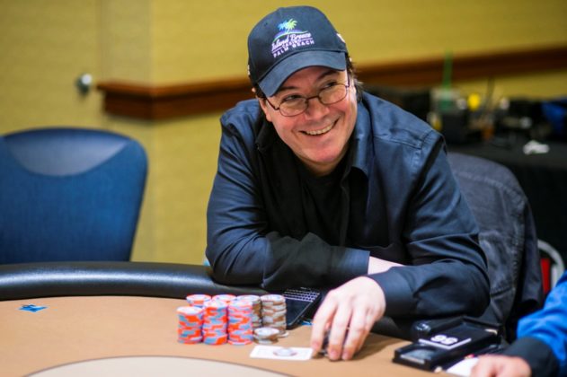 Jamie Gold na finałowym stole eventu $1,500 NL Hold’em na WSOP 2015