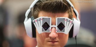 EPT Barcelona: Dwaj Polacy walczą w Super High Rollerze