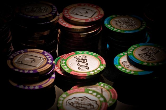 Czekoladowe żetony pokerowe – samo zło?