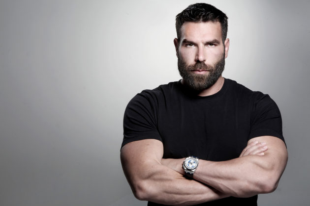 Dan Bilzerian podbija stawkę w swoim zakładzie