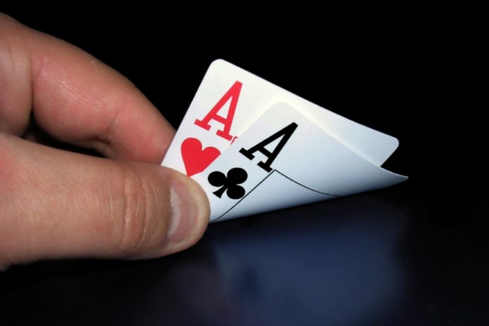 how-to-play-pocket-aces ed miller
