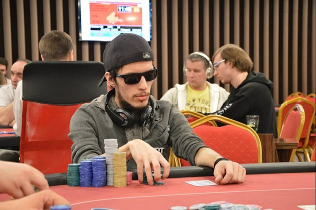 Jonatan Kula zajmuje trzecie miejsce w turnieju April Major