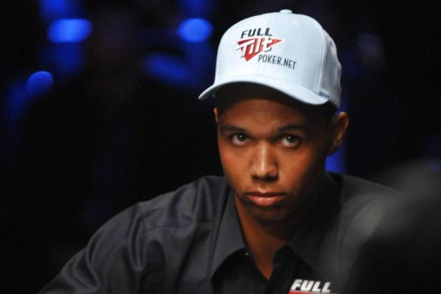 Wielki powrót: Phil Ivey rejestruje się do Main Eventu WSOP