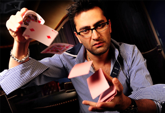 Antonio Esfandiari