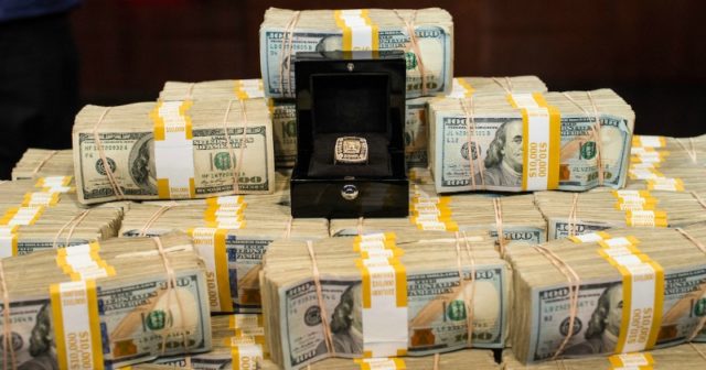 Super High Roller Bowl z większą liczbą uczestników!