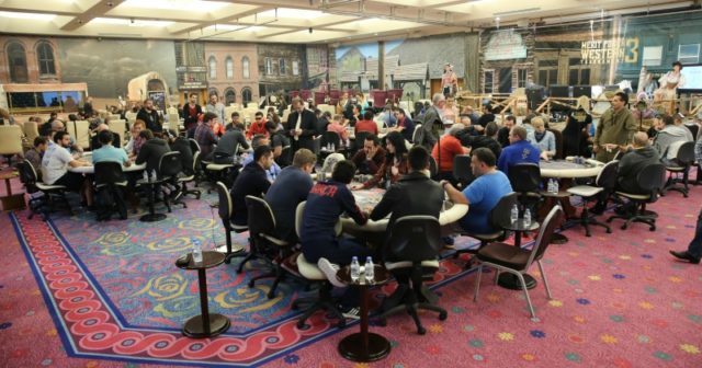 Merit Poker Cypr: Bartłomiej Świeboda chip leaderem w Merit Poker Cup!