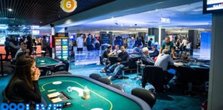 Gracz cashowy w turnieju – wczesne poziomy gry 888Live Barcelona