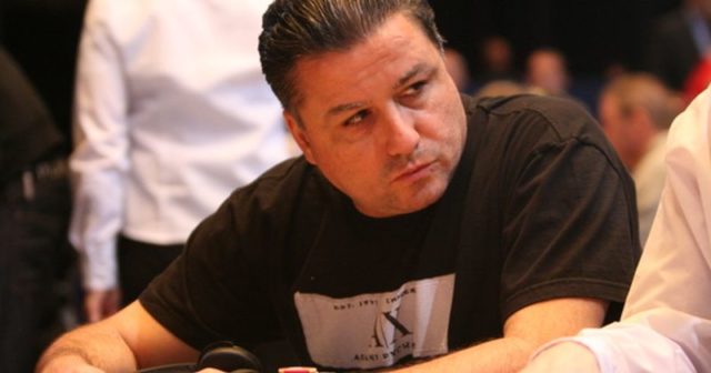 Łyknij nieco (innej) kultury przy pokerowym stole