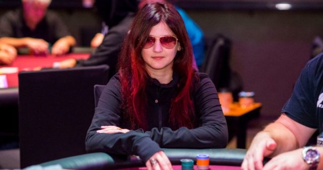 Elena Stover: genialna dziewczyna, która zakochała się w pokerze