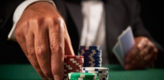 Jak najlepsi pokerzyści analizują rozdania w 2017 roku