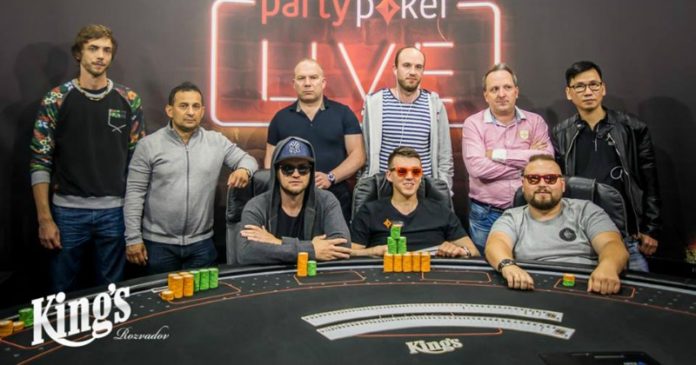 Kacper Pyzara na stole finałowym High Rollera FT High Rollera PartyPoker Million Germany