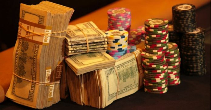 Kiedy nie wypada odejść od stołu?