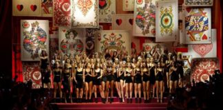 Jennifer Tilly otrzymała w prezencie od Dolce & Gabbana buty z pokerowym motywem