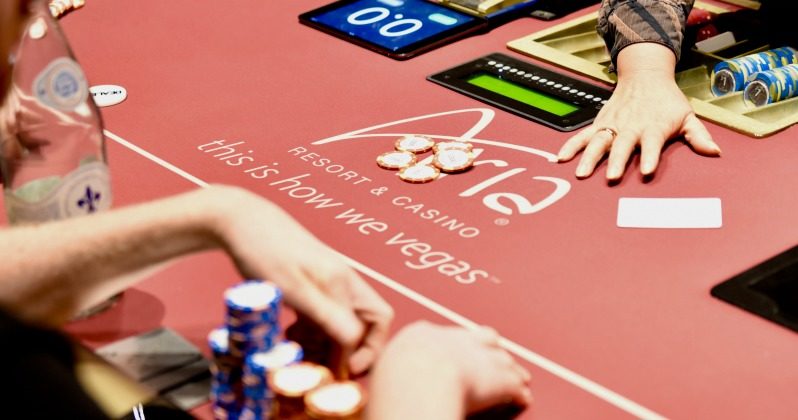 Siedem rzeczy, na które warto zwrócić uwagę, gdy odwiedzasz nowy poker room lub kasyno