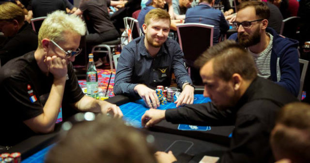 WSOP Circuit Rozvadov: Ośmiu Polaków awansowało w Dniu 1A Main Eventu