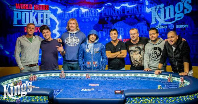 Oficjalny stół finałowy Main Eventu WSOPC Rozvadov