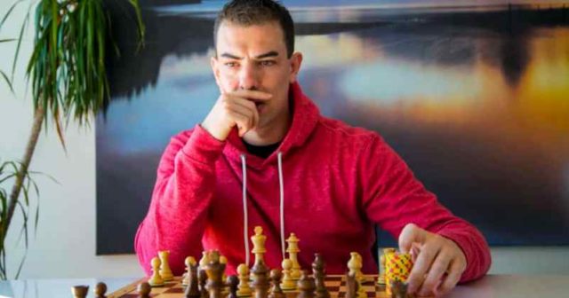 Fernando Habegger: „poker to nie tylko siedzenie przed komputerem”