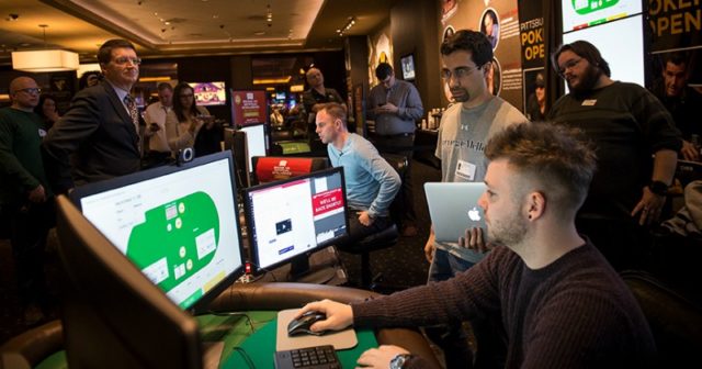 Jak poker i inne gry pomagają rozwijać sztuczną inteligencję?