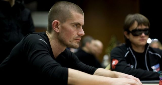 Gus Hansen – Po występie w ,,Poker After Dark” zasiadł do gier w Bobby’s Room