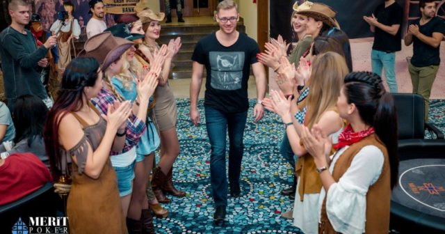 Krzysztof Czerwiński z sukcesem! Polak drugi w Main Evencie Merit Poker Western