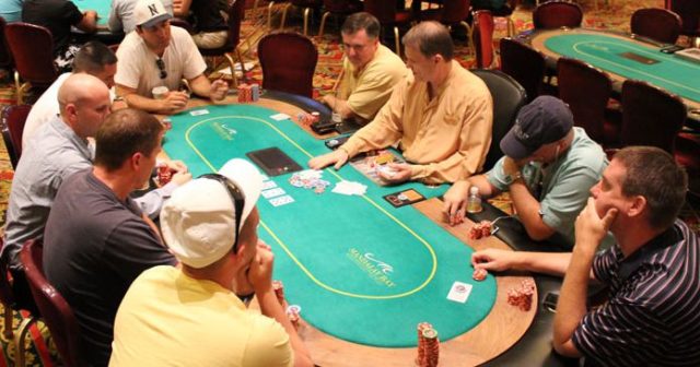 Nie bądź pan żłób, czyli etykieta przy pokerowym stole