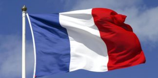 Wspólna pula graczy przynosi efekty – rośnie poker online we Francji Francja