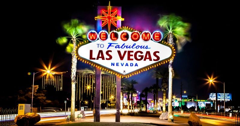 Las Vegas latem to nie tylko WSOP – zobacz, dlaczego warto grać poza RIO