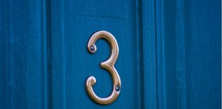 Analiza rozdania: Zły sposób rozegrania tripsa poker