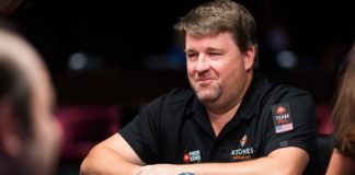 Jak grać w satelitach do turniejów pokerowych? poker