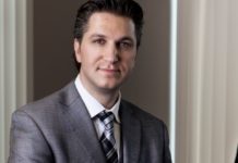 Sąd zakończył sprawę Davida Baazova. Powodem poważny błąd urzędników poker