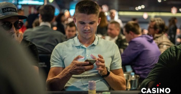 Tomasz Chmiel - 888Live Barcelona