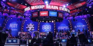 Czy komentatorzy pokerowi powinni krytykować grę zawodników podczas transmisji? poker