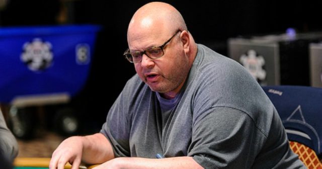 David Gray w ogniu krytyki ze pokerowej społeczności. Winny Eli Elezra