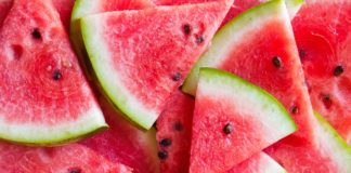 Arbuz na stole, żetony w drinku – znani gracze wspominają nietypowe historie pokerowe