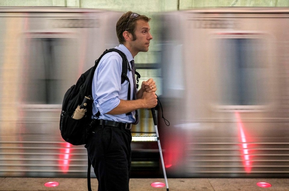 Osoby niewidome w podróży