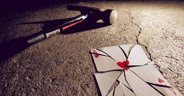 Warto nauczyć się łamać pokerowe zasady
