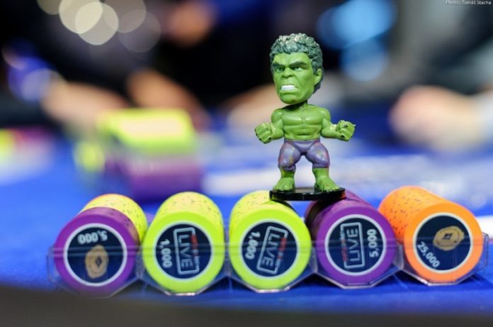 WPT Barcelona 2019- karty, żetony, cards, chips- zdjęcie poker