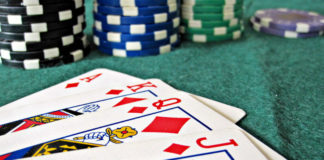 Pot oddsy w pokerze – kiedy i jak ich używać?