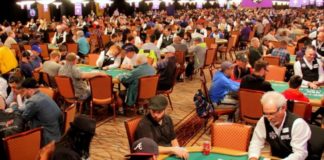 Jak radzić sobie w turniejach z dużą liczbą zawodników? poker