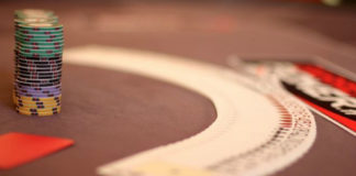 Kiedy warto grać ze słabymi asami offsuit? Słabe asy offsuit